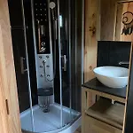 Casa Aan De Plas, Met Sauna En Hottub Of Jacuzzi Panzió