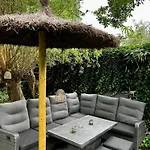 Casa Aan De Plas, Met Sauna En Hottub Of Jacuzzi 3* Nieuwkoop