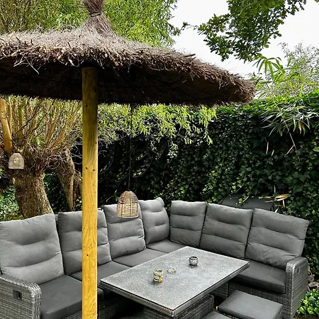 Casa Aan De Plas, Met Sauna En Hottub Of Jacuzzi 3* Nieuwkoop