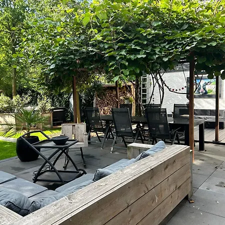 Casa Aan De Plas, Met Sauna En Hottub Of Jacuzzi Frühstückspension *
