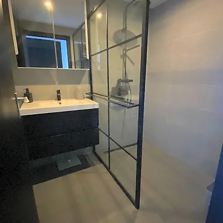 Casa Aan De Plas, Met Sauna En Hottub Of Jacuzzi Alojamento de Acomodação e Pequeno-almoço