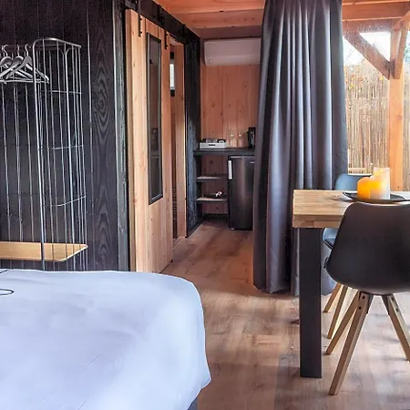Casa Aan De Plas, Met Sauna En Hottub Of Jacuzzi 3* Nieuwkoop