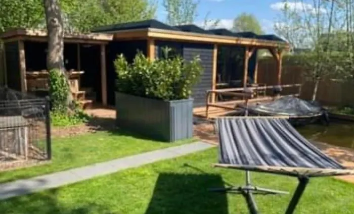 Bed & Breakfast Casa Aan De Plas, Met Sauna En Hottub Of Jacuzzi