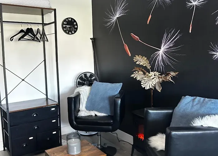 Casa Aan De Plas, Met Sauna En Hottub Of Jacuzzi