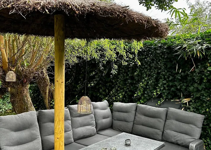 Casa Aan De Plas, Met Sauna En Hottub Of Jacuzzi 3* Nieuwkoop