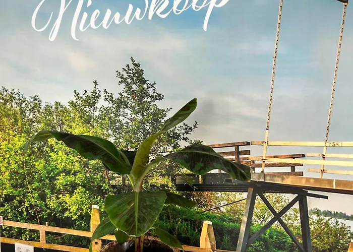 Casa Aan De Plas, Met Sauna En Hottub Of Jacuzzi 3* Nieuwkoop