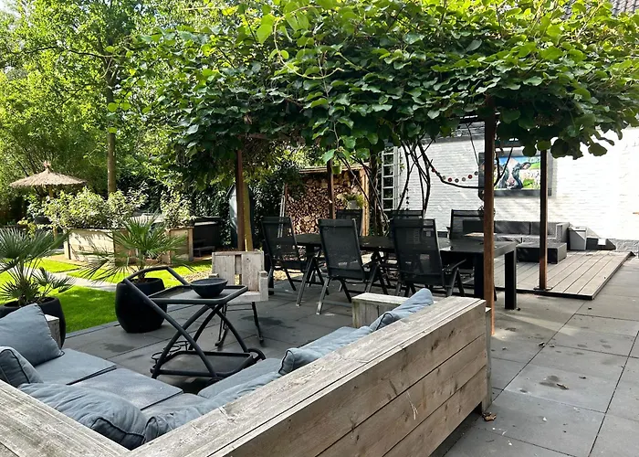 Casa Aan De Plas, Met Sauna En Hottub Of Jacuzzi Oda ve Kahvaltı 3*