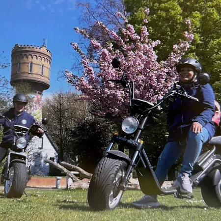 Bed & Breakfast Casa Aan De Plas, Met Sauna En Hottub Of Jacuzzi Nieuwkoop