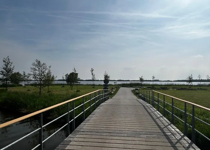 Casa Aan De Plas, Met Sauna En Hottub Of Jacuzzi 3* Nieuwkoop
